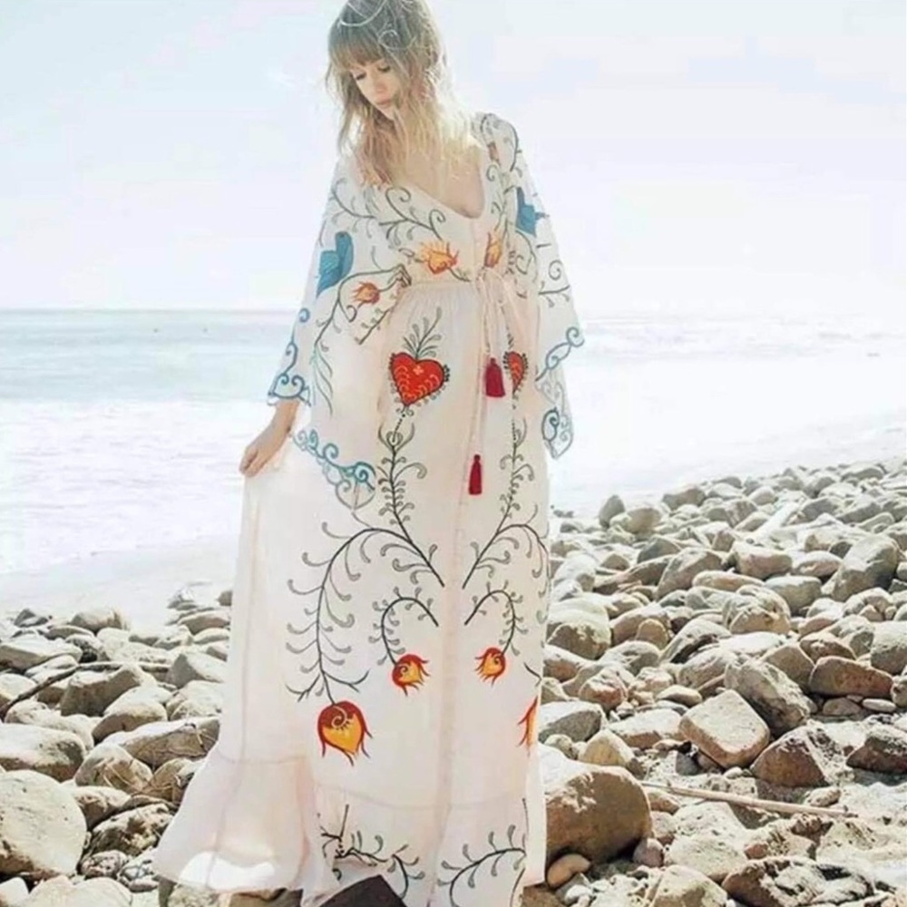 Bohemian Embroidered Hearts Magic Long Maxi Gown In White, 5 Star ⭐️ Fav Duster - Picture 12 of 15